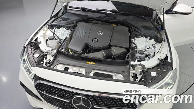 Mercedes-Benz E-Класс 2025 thumb 6