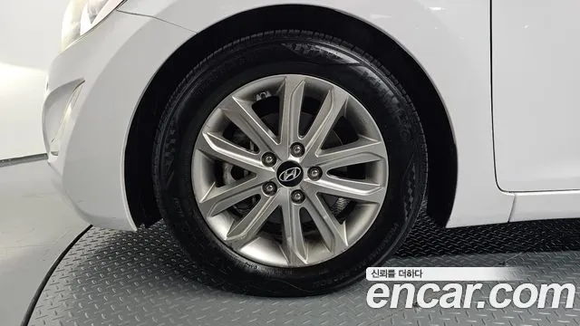 Hyundai Avante 2015 thumb 5