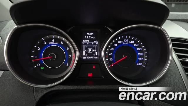 Hyundai Avante 2015 thumb 8