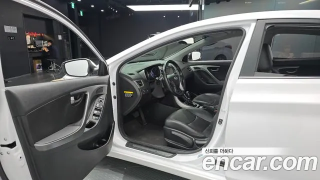 Hyundai Avante 2015 thumb 10