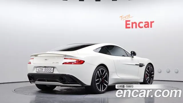 Astonmartin Vanquish 2015 thumb 2