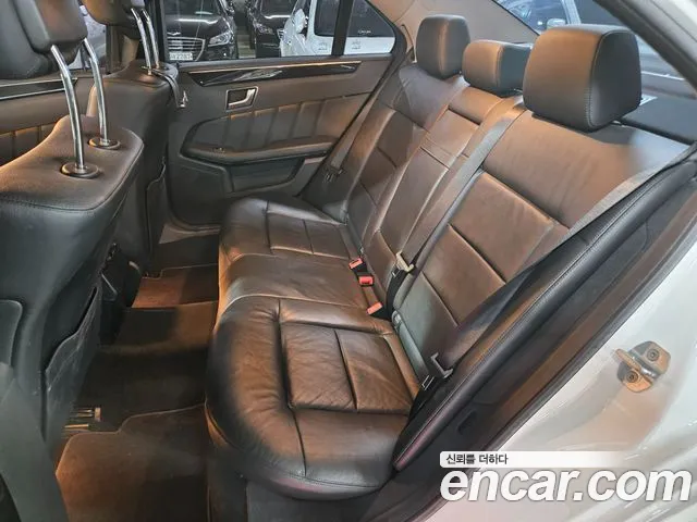 Mercedes-Benz E-Класс 2013 thumb 7