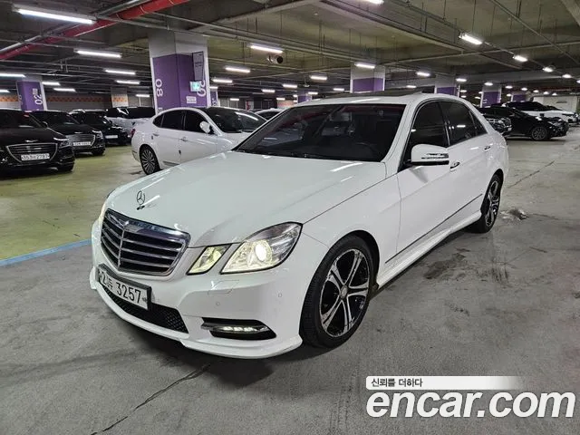 Mercedes-Benz E-Класс 2013 thumb 11