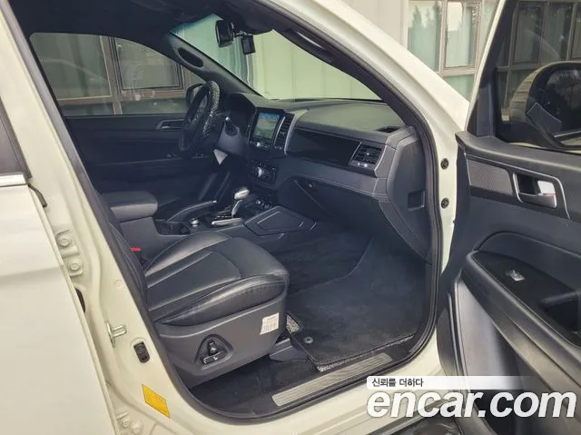 KG_Mobility_Ssangyong Rexton 2022 thumb 10