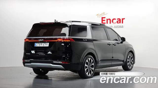 Kia Carnival 2022 thumb 2