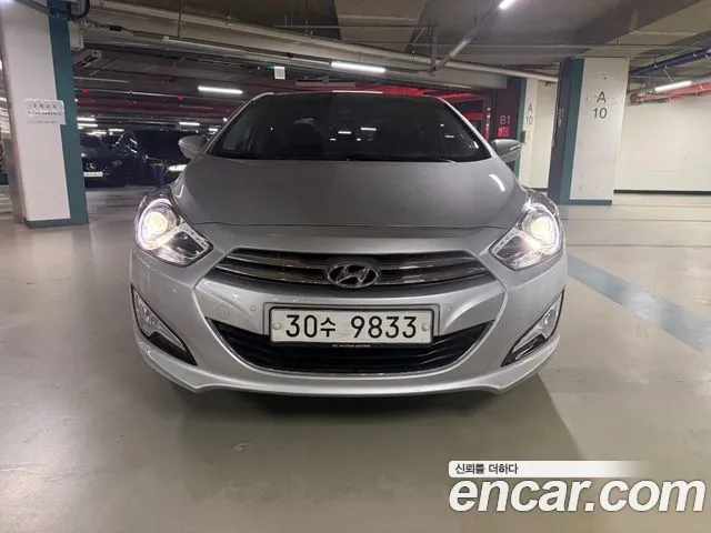 Hyundai i40 2012 thumb 2
