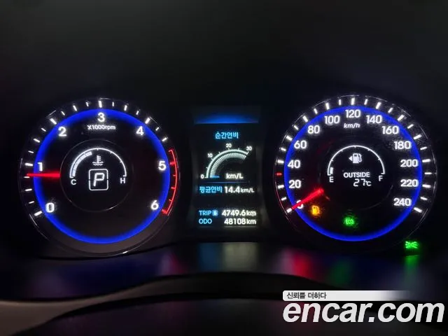 Hyundai i40 2012 thumb 9