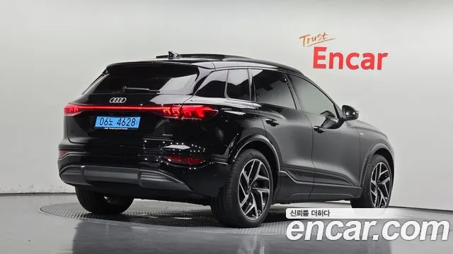 Audi Q6 e-tron 2025 thumb 2