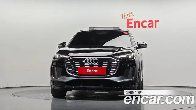 Audi Q6 e-tron 2025 thumb 3