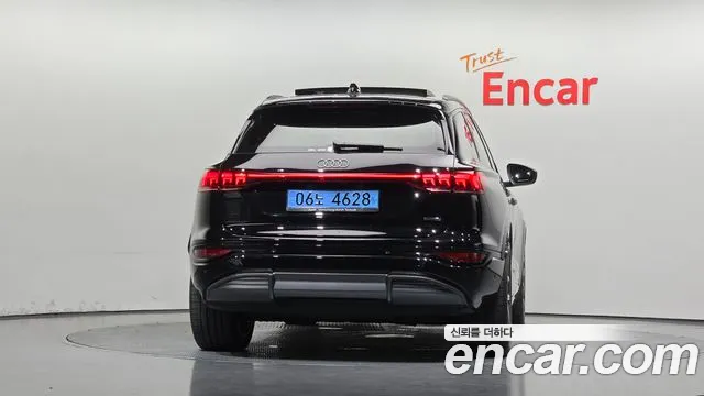 Audi Q6 e-tron 2025 thumb 4