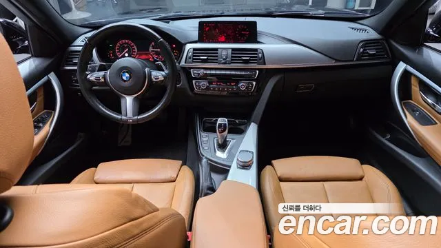 BMW 3-Series 2018 thumb 7