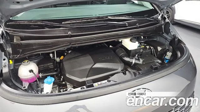 Hyundai Staria 2024 thumb 6