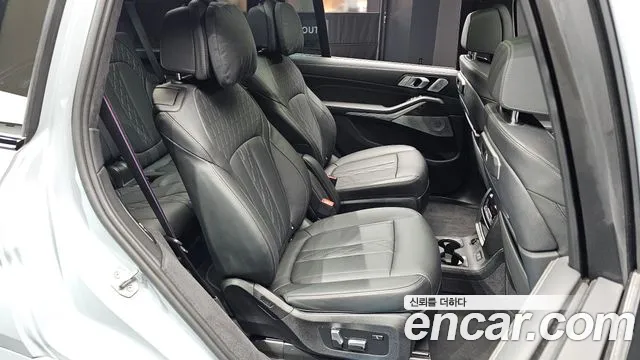 BMW X7 2024 thumb 10