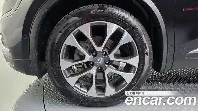 Renault-KoreaSamsung Koleos 2018 thumb 4