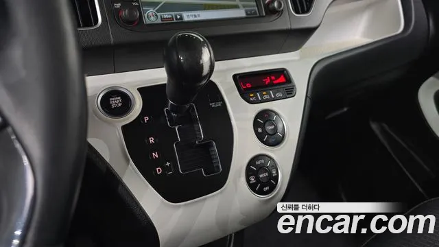 Kia Ray 2013 thumb 9