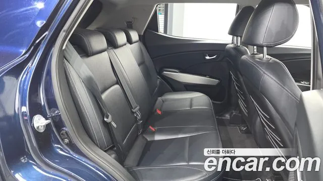 KG_Mobility_Ssangyong TIBOLI 2015 thumb 12