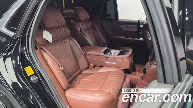 Genesis G90 2024 thumb 12