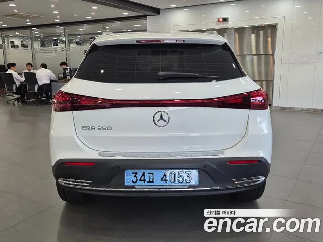 Mercedes-Benz EQA 2025 thumb 7