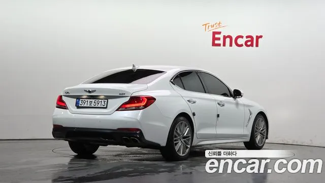 Genesis G70 2020 thumb 2