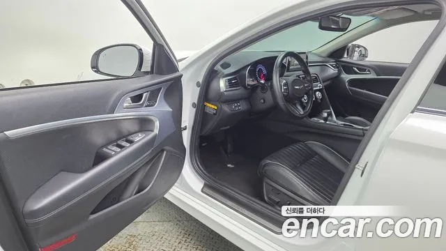 Genesis G70 2020 thumb 10