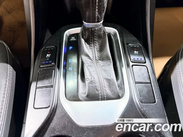 Hyundai Santa Fe 2016 thumb 9