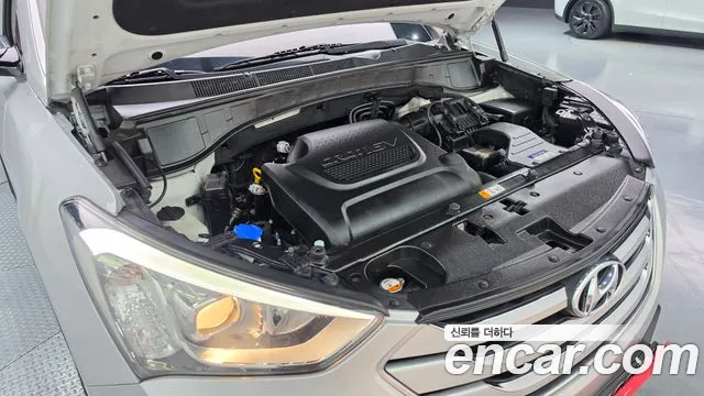Hyundai Santa Fe 2014 thumb 6