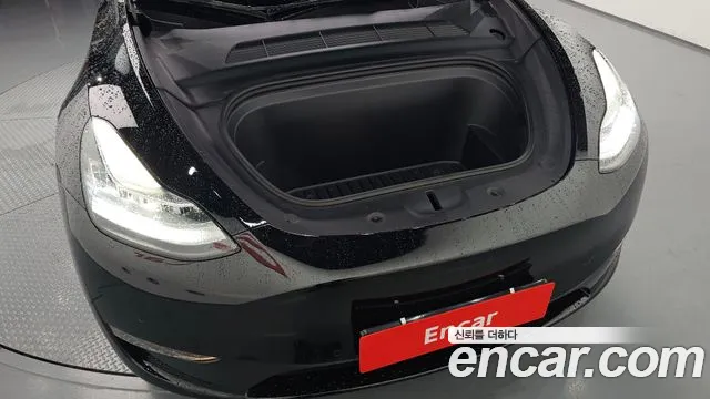 Tesla Model Y 2022 thumb 6