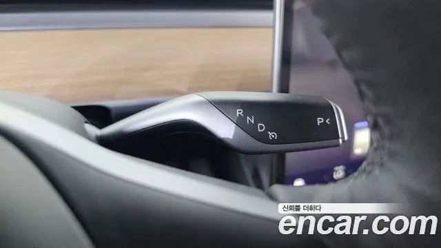 Tesla Model Y 2022 thumb 9