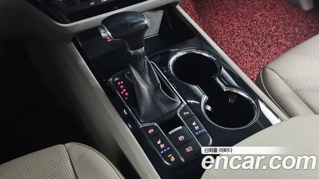 Kia Carnival 2019 thumb 9