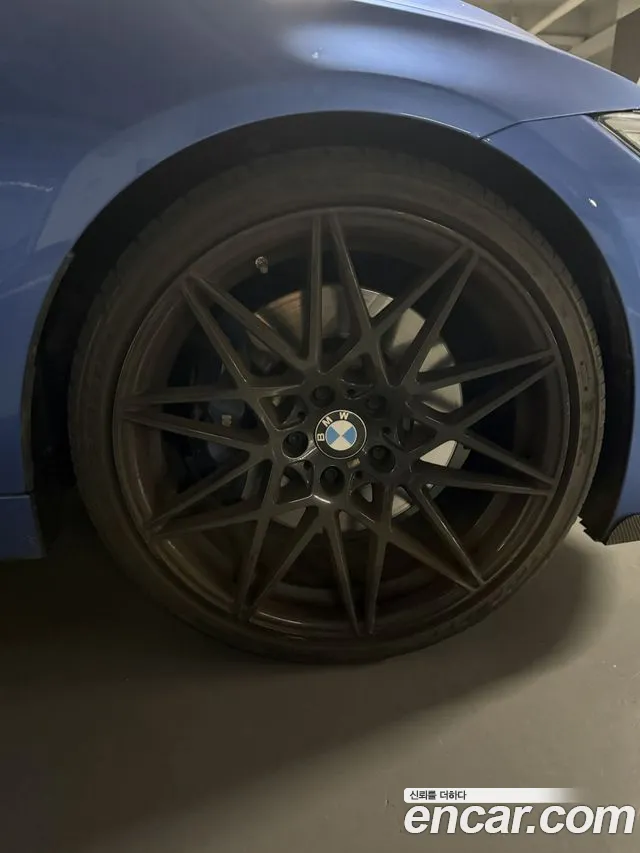 BMW 4-Series 2015 thumb 9