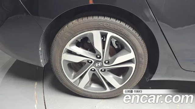 Hyundai Avante 2014 thumb 5