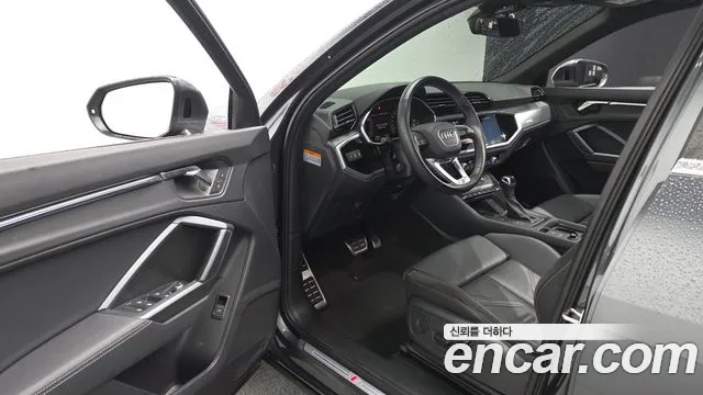 Audi Q3 2023 thumb 10