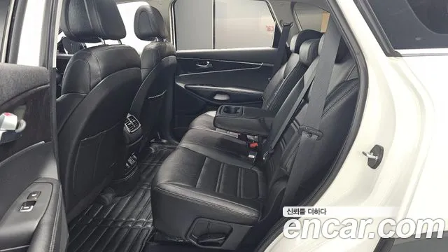 Kia Sorento 2015 thumb 10