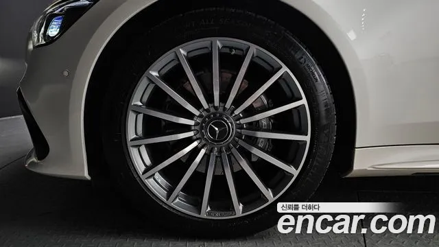 Mercedes-Benz AMG GT 2021 thumb 5