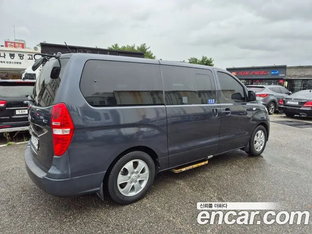 Hyundai Starex 2018 thumb 4