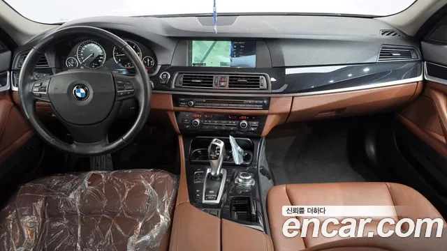 BMW 5-Series 2013 thumb 7