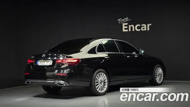 Mercedes-Benz E-Класс 2023 thumb 2