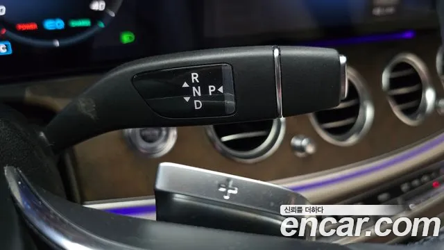 Mercedes-Benz E-Класс 2023 thumb 9