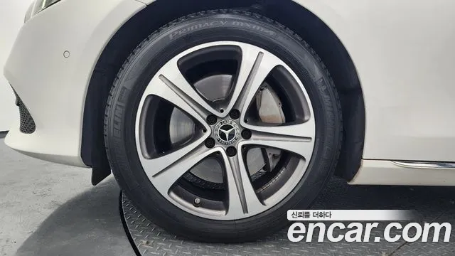 Mercedes-Benz E-Класс 2019 thumb 5