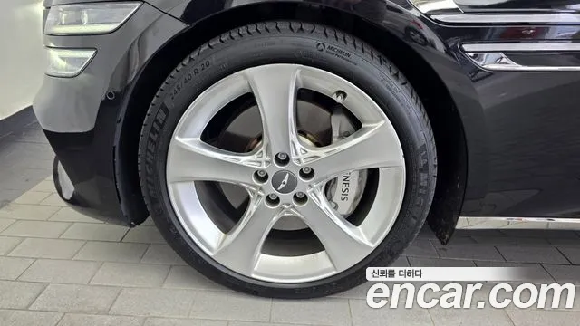 Genesis G80 2022 thumb 5