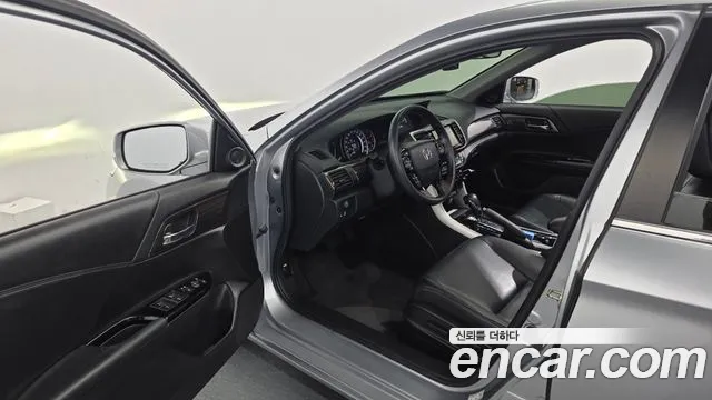 Honda Accord 2016 thumb 10