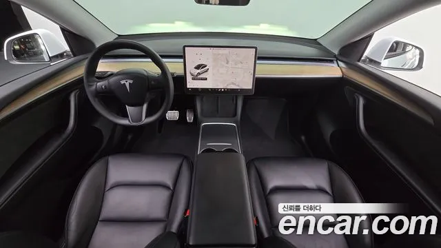 Tesla Model Y 2023 thumb 7
