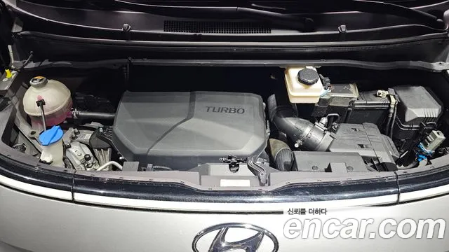 Hyundai Staria 2021 thumb 6