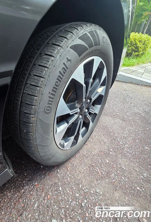 Kia Carnival 2021 thumb 5