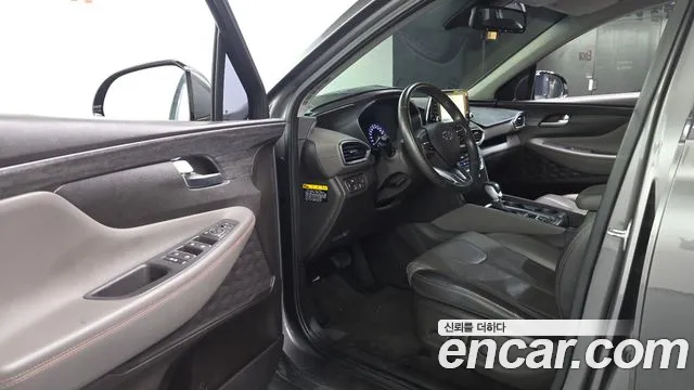 Hyundai Santa Fe 2019 thumb 10