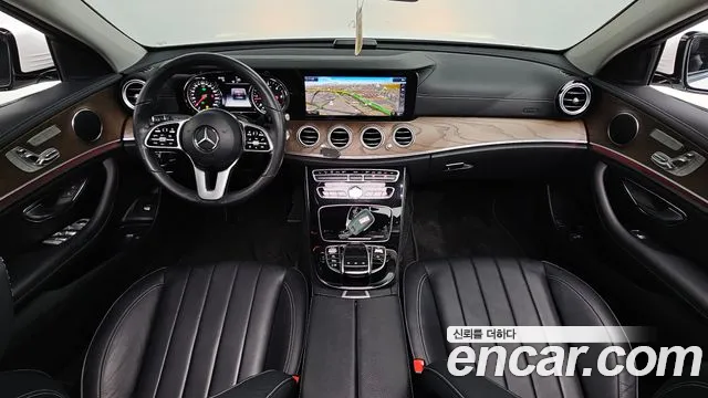 Mercedes-Benz E-Класс 2019 thumb 7