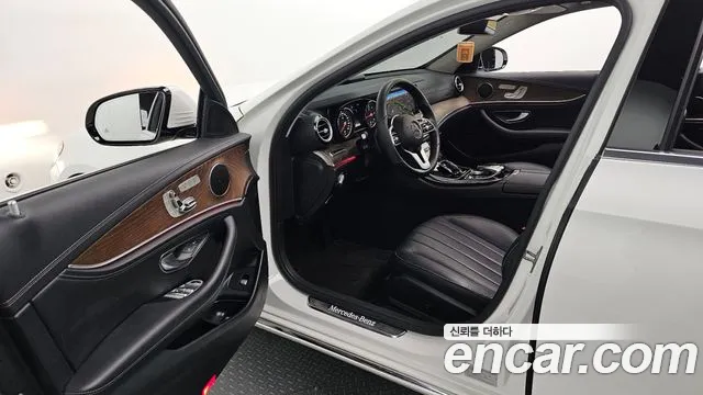 Mercedes-Benz E-Класс 2019 thumb 10