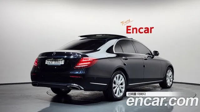 Mercedes-Benz E-Класс 2019 thumb 2