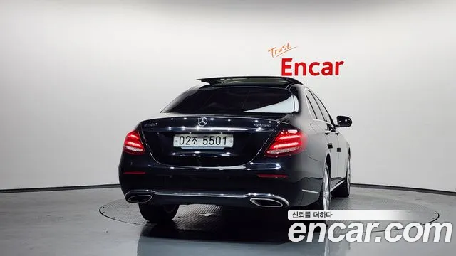 Mercedes-Benz E-Класс 2019 thumb 4