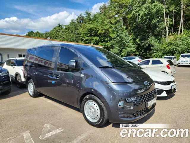 Hyundai Staria 2022 thumb 2